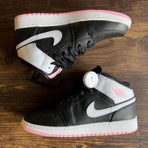 Nike Air Jordan 1 Mid Arctic Pink Black (GS) Size 7 Youth Girls